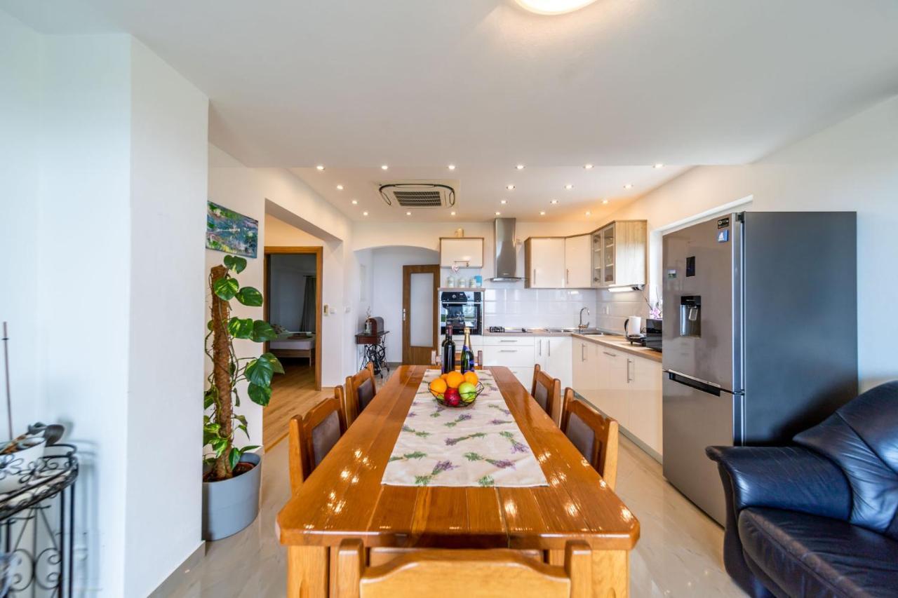 Apartmani Pero Dido Banjol Exterior foto